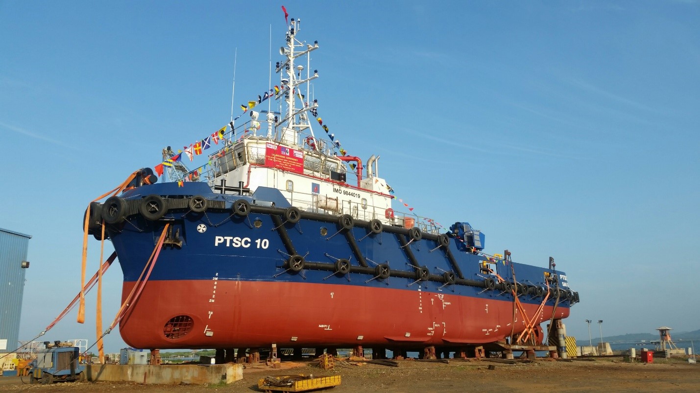 Hạ thủy tàu PTSC 10 và bàn giao tàu PTSC 09