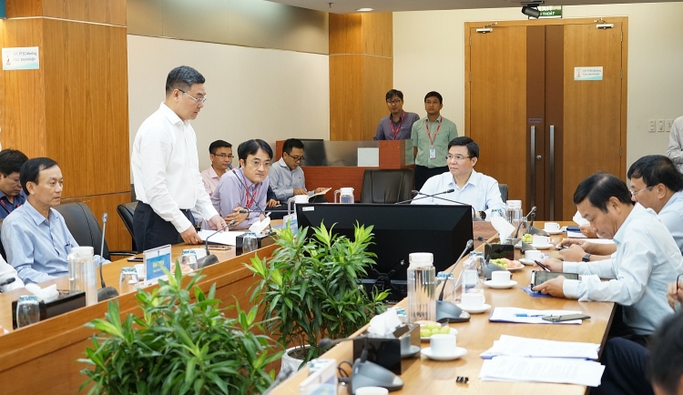 Tổng giám đốc PVN Lê Mạnh Hùng làm việc với PTSC
