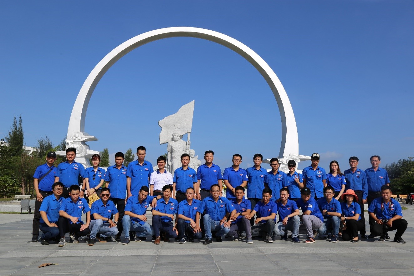 Đoàn Thanh niên Công ty PPS tổ chức chương trình về nguồn “Theo dấu chân Bác – Lòng tin sắt son với Đảng” năm 2019