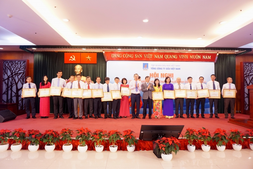 PVOIL hoàn thành xuất sắc nhiệm vụ năm 2017