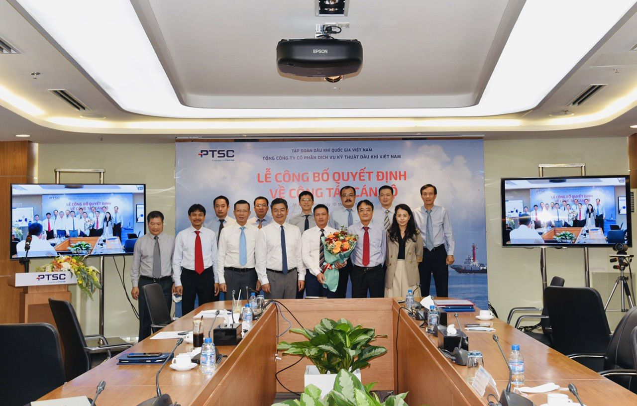 Công bố và trao Quyết định điều động và bổ nhiệm Trưởng Ban Tổ chức Nhân sự Tổng công ty PTSC