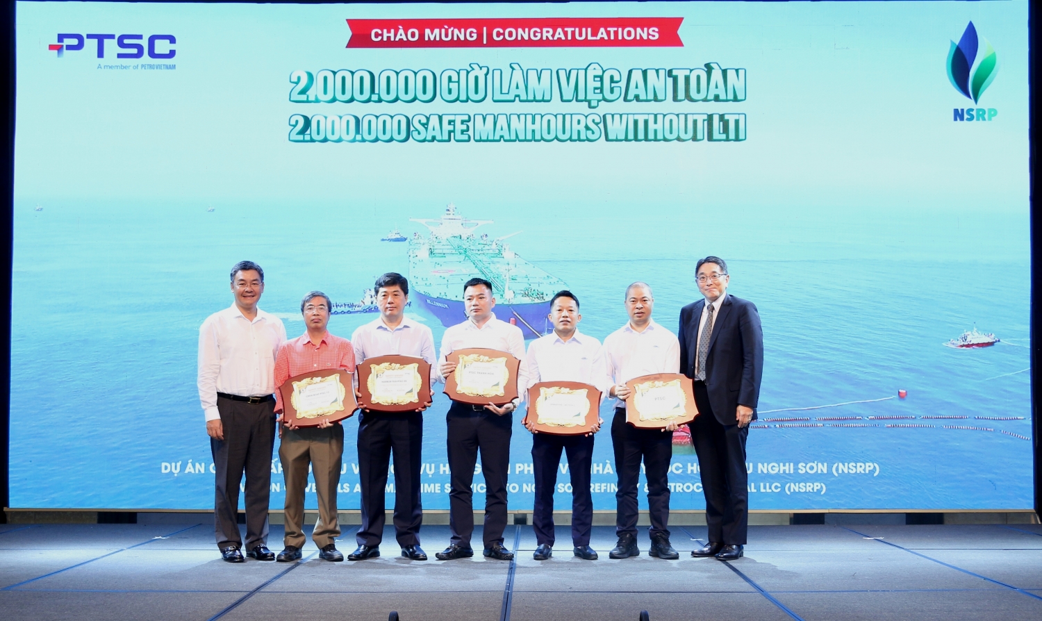 PTSC tổ chức thành công Sự kiện chào mừng 2 triệu giờ làm việc an toàn của Dự án cung cấp tàu & Dịch vụ hàng hải phục vụ Nhà máy Lọc hóa dầu Nghi Sơn