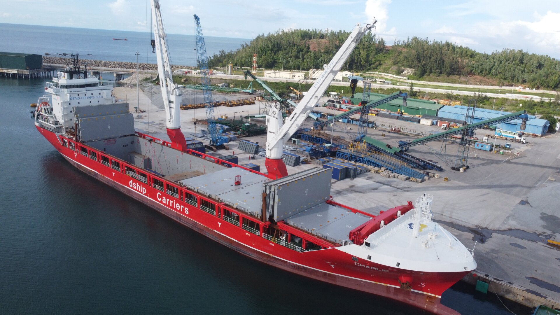 PTSC Quảng Ngãi lần đầu chế tạo thành công lô hàng thiết bị “Hệ thống lọc và dẫn khí đầu vào tua-bin cho Nhà máy điện khí”