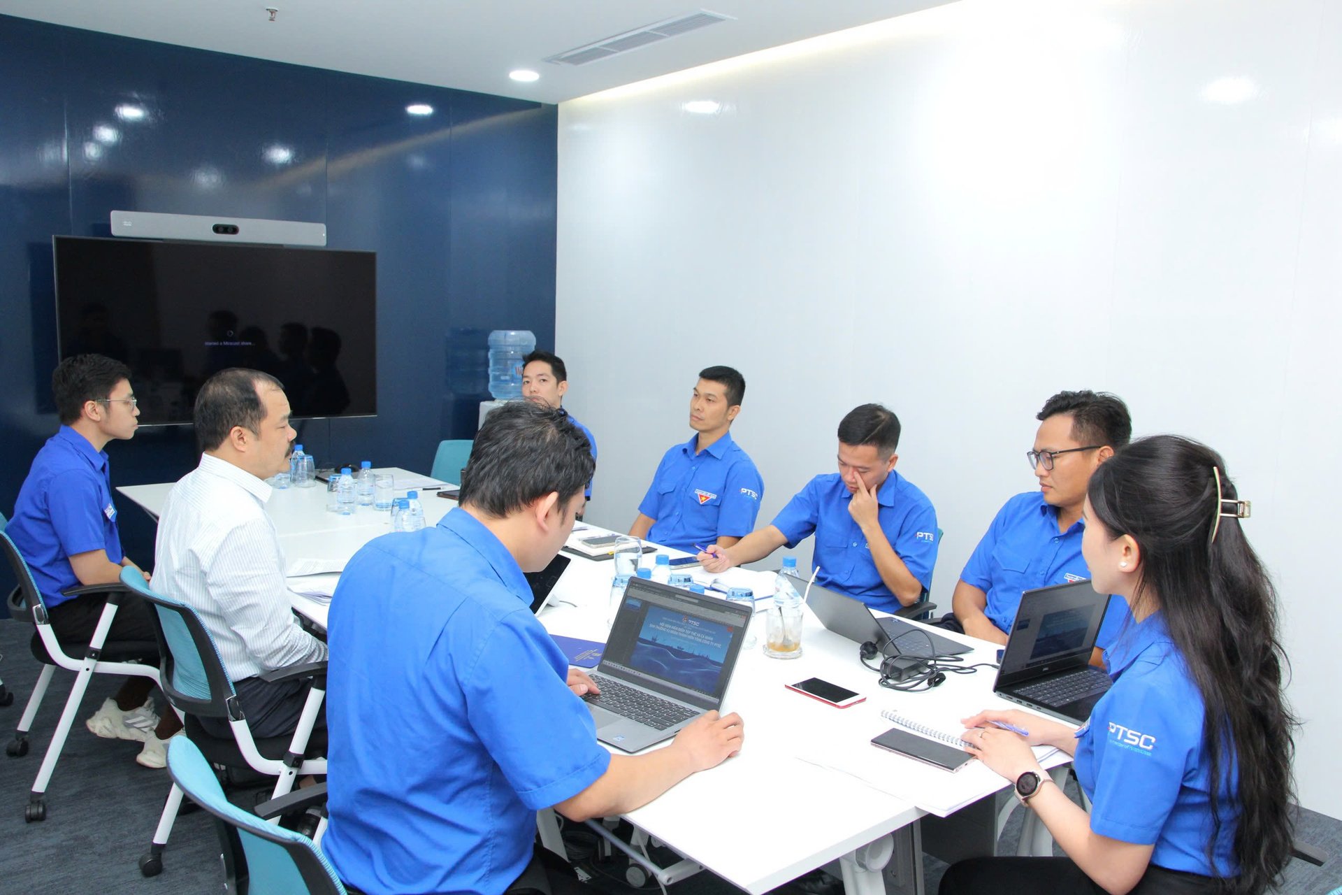 Ban Thường vụ Đoàn Thanh niên PTSC tổ chức hội nghị kiểm điểm năm 2024