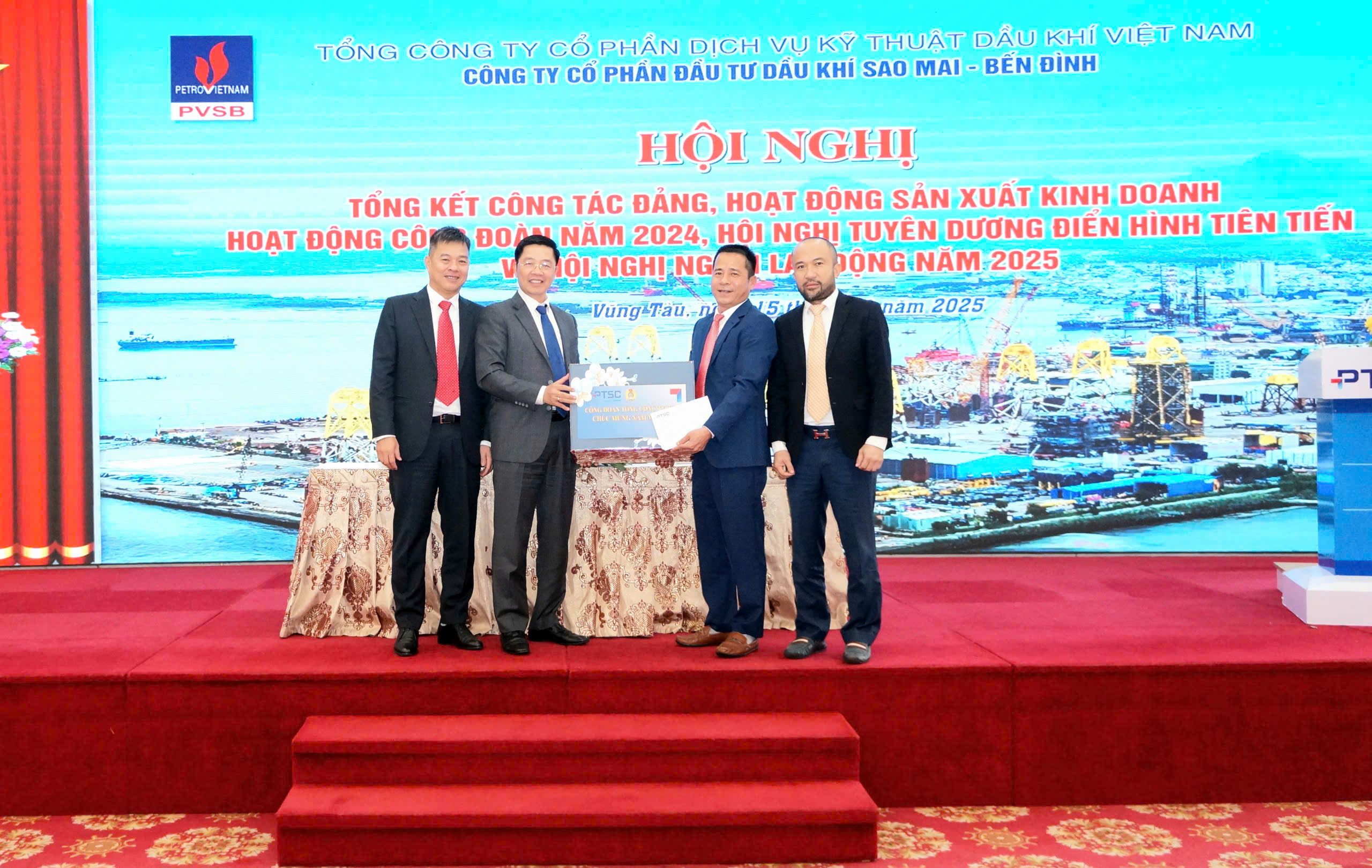 Công đoàn Tổng công ty PTSC chăm lo người lao động nhân dịp Tết Ất Tỵ 2025