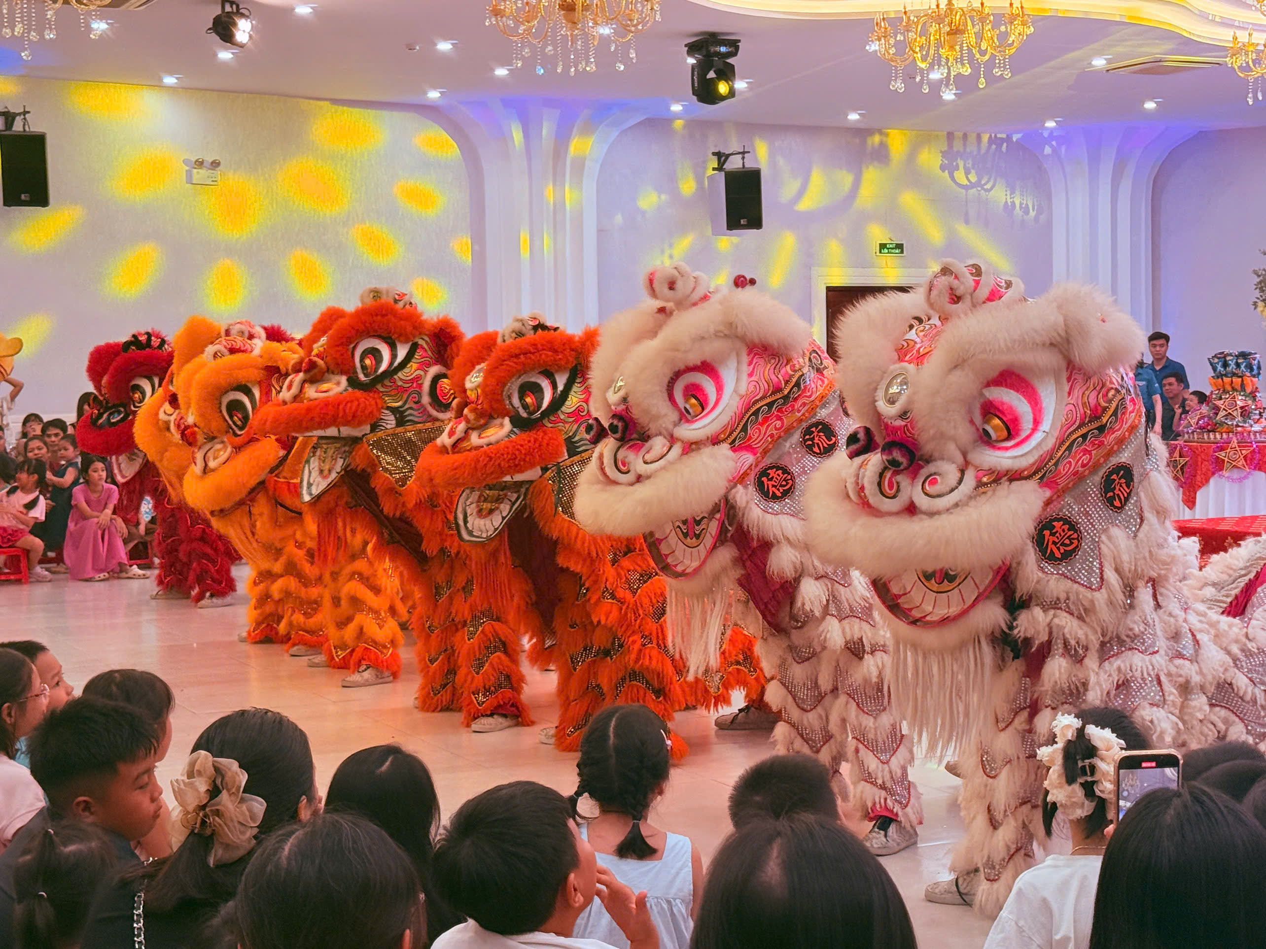 PTSC Quảng Ngãi tổ chức chương trình “Đêm hội trăng rằm năm 2025”