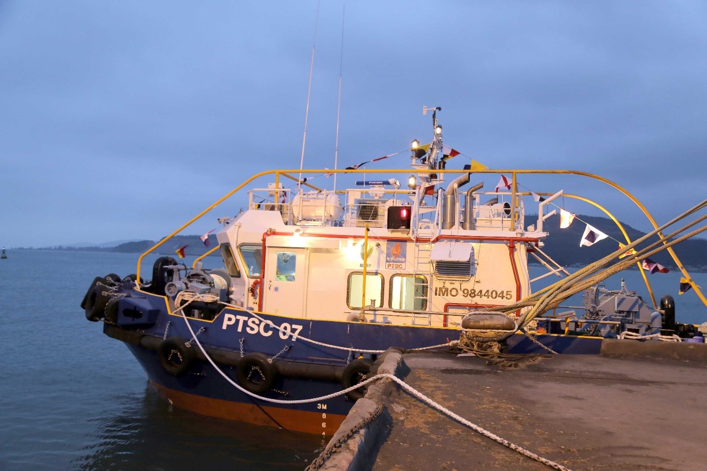 Lễ bàn giao tàu đóng mới PTSC 07 phục vụ nhà máy lọc hóa dầu Nghi Sơn