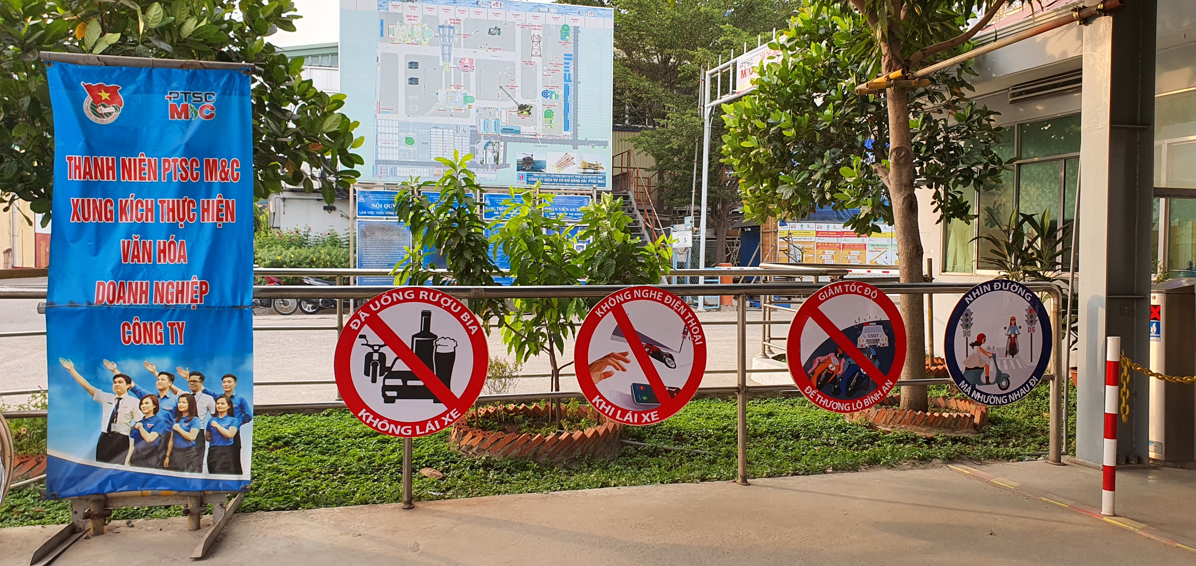 Văn Hóa Việt Nam Và Cách Tiếp Cận Mới NXB Văn Hóa Thông Tin 1994  Phan  Ngọc 205 Trang  Sách Việt Nam