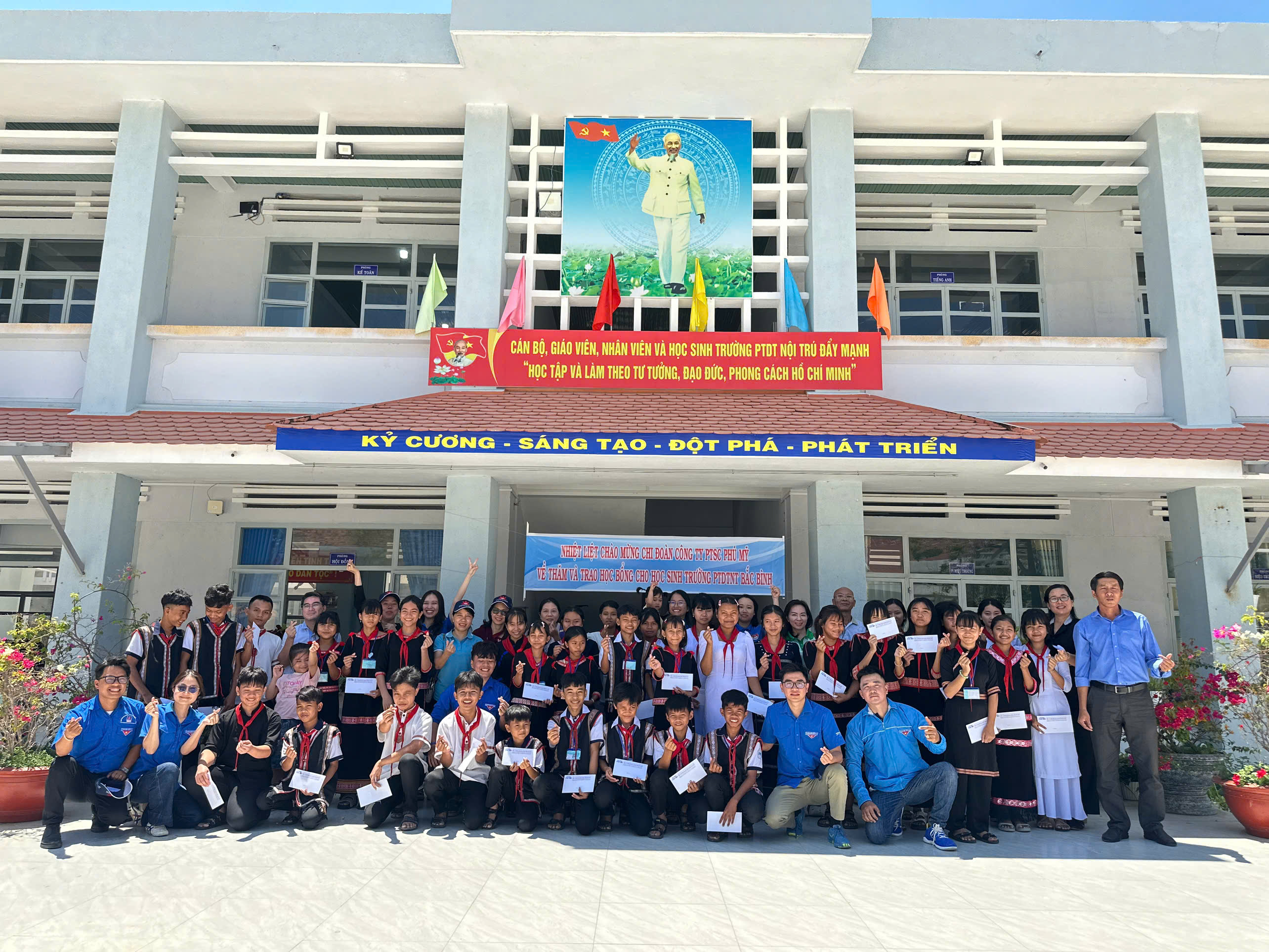 Chi Đoàn Thanh niên PTSC Phú Mỹ tổ chức chuổi các hoạt động teambuilding và an sinh xã hội chào mừng tháng Thanh niên 26 tháng 3