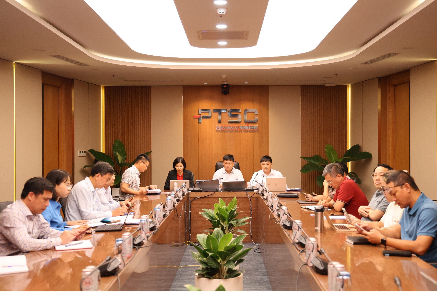 Chi bộ 3 tổ chức Lễ kết nạp Đảng viên mới cho quần chúng ưu tú