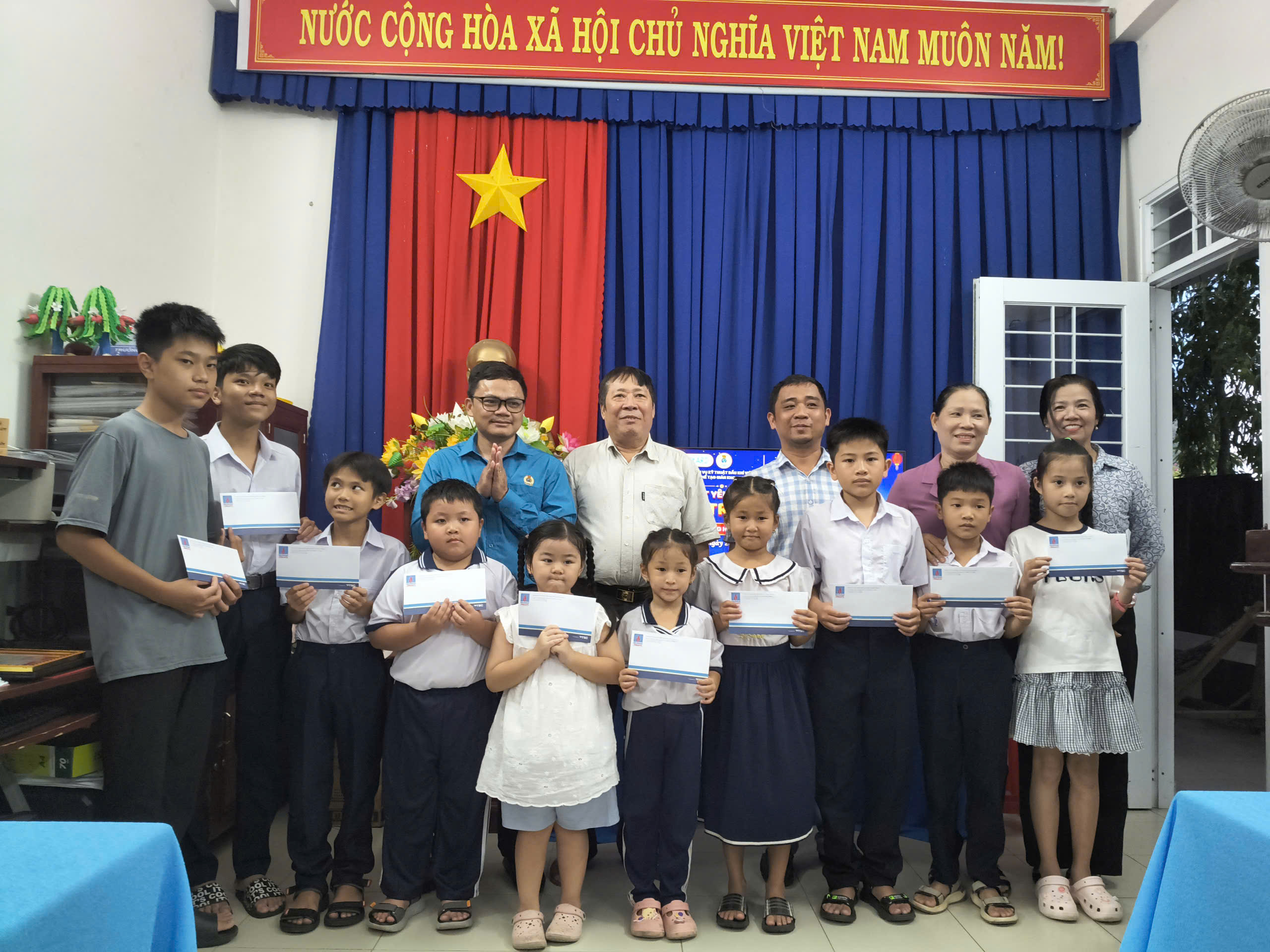 Gắn kết yêu thương – Rộn ràng vui Tết Trung thu