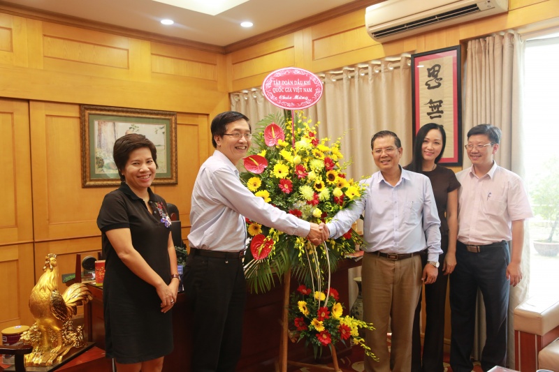 PVN chúc mừng Đài PT-TH Hà Nội nhân kỷ niệm 62 năm thành lập pvn chuc mung dai pt th ha noi nhan ky niem 62 nam thanh lap