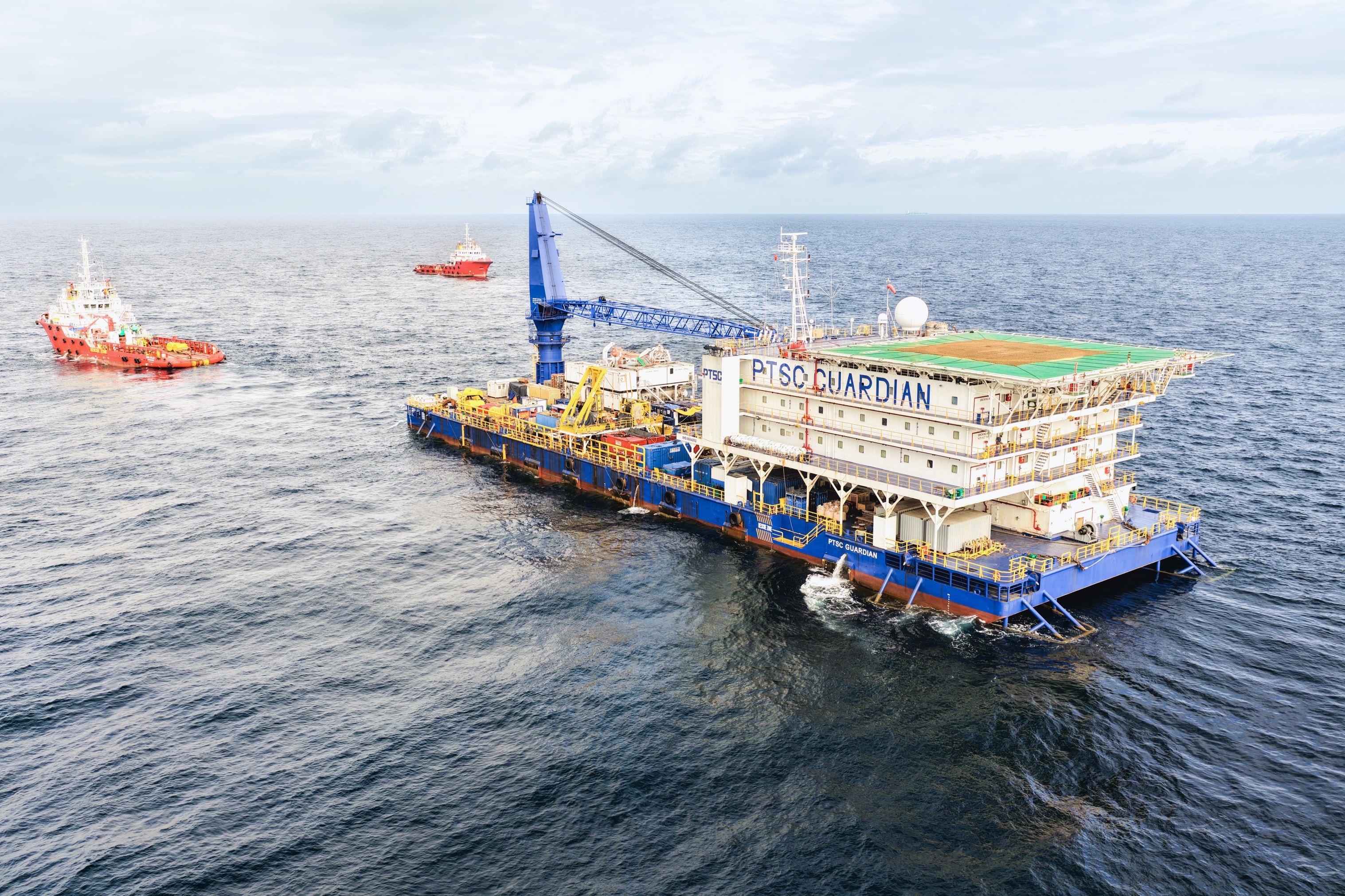 Kho nổi chứa, xử lý và xuất dầu thô (FSO/FPSO)